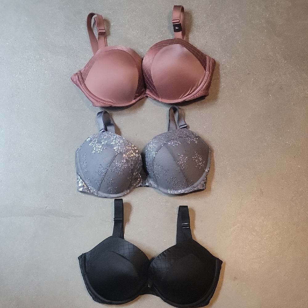Victoria Secret Bra Bundle (3)